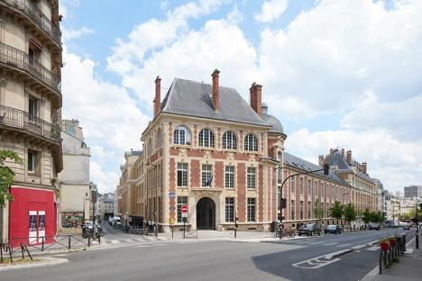 Les bâtiments historiques qui hébergent le campus Le Delta, vus depuis la rue Claude Bernard, Paris 5e. © Antoine Mercusot