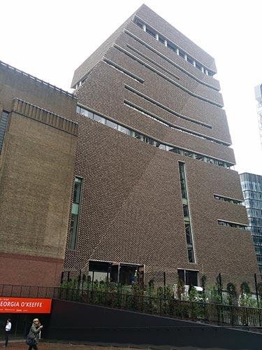 La nouvelle extension de la Tate Modern, Londres, 15 juin 2016 © photo LeJournaldesArts.fr