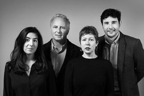 Le bureau du Carré Rive Gauche : Anouch Kasparian, Trésorière ; Jean-Louis Herdélan, Président ; Michèle Hayem, Secrétaire générale ; et Gaulthier Auber, Vice-Président © Photo courtesy Vincent LUC et Mina RODRIGUEZ Agence Phar | Carré Rive Gauche