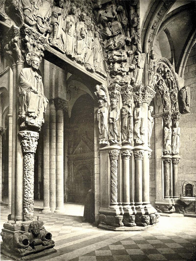 Le Porche de la Gloire, cathédrale de Saint-Jacques-de-Compostelle, en 1892