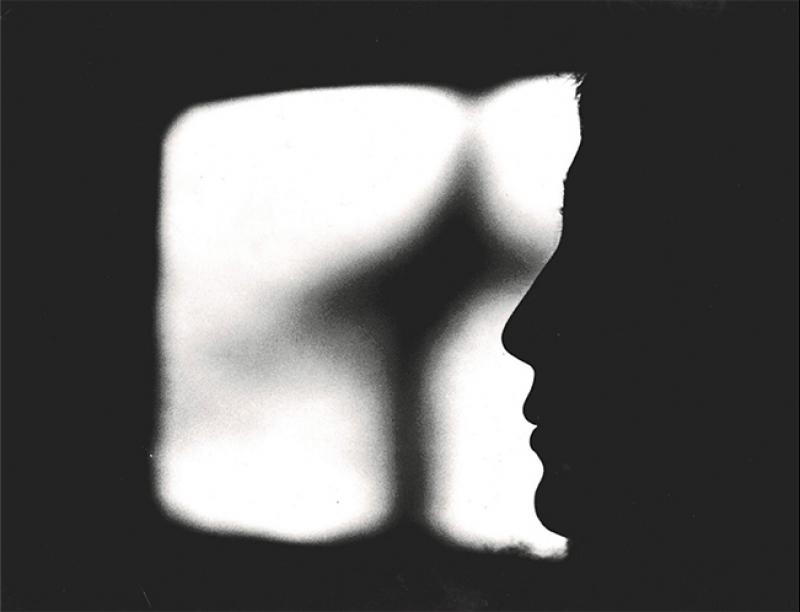 Yoko Ono, Scène du court métrage Bottoms réalisé par Yoko Ono et Anthony Cox, 1966, 19 x 25 cm. © Yann le Mouel