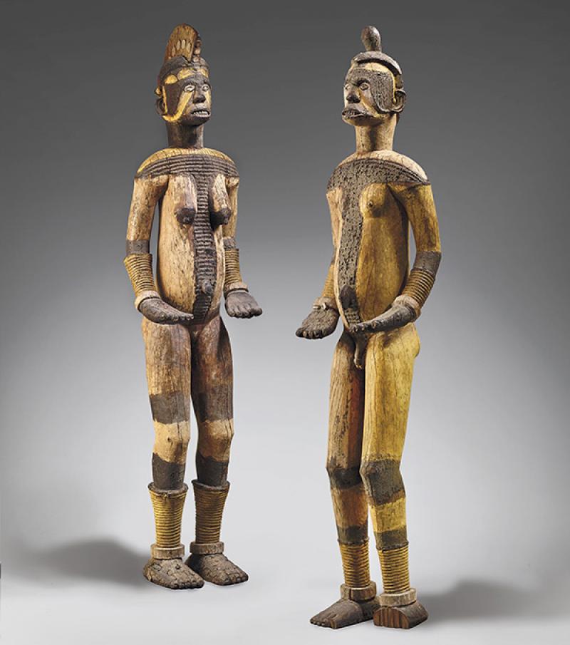Paire de statues Igbo attribuée au maître d'Awka, région de Nri-Awka, Nigéria. © Christie's Images Limited 2020