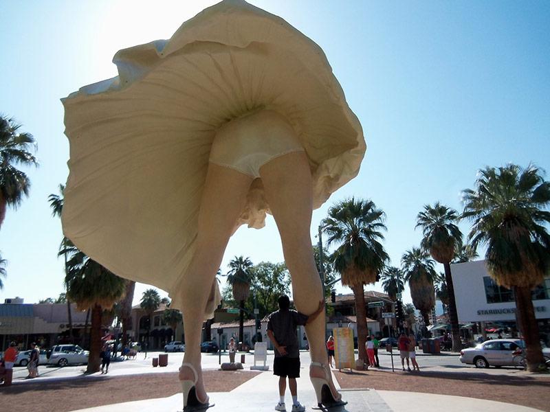 John Seward Johnson II, Forever Marylin, 2011, acier et aluminium, h. 8 m. © Fred Miller, 2013, CC BY-SA 2.0