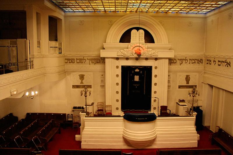 Intérieur de la synagogue Copernic. © GFreihalter, 2010, CC BY-SA 3.0