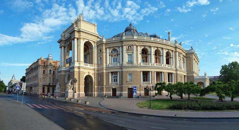 Le Théâtre d'Odessa en Ukraine - Photo Alex Levitsky & Dmitry Shamatazhi, 2012 - CC BY-SA 3.0