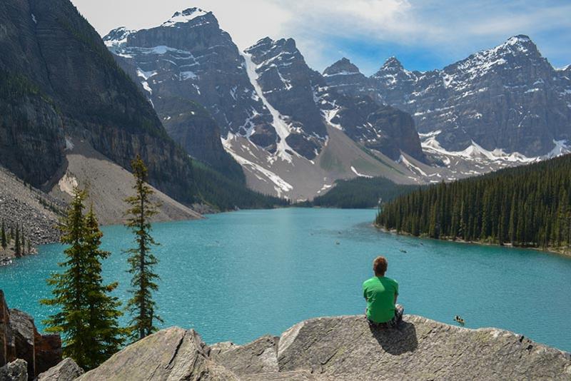 Le lac Moraine dans les parcs des montagnes Rocheuses canadiennes, inscrits sur la liste du patrimoine mondial de l’UNESCO. © Kevin He, 2014, CC BY-SA 2.0