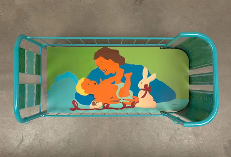 Beatriz González, Lullaby, 1970, émail sur métal, 70 x 150 x 105 cm, collection MoMA - Photo Latin American and Caribbean Fund © Beatriz González