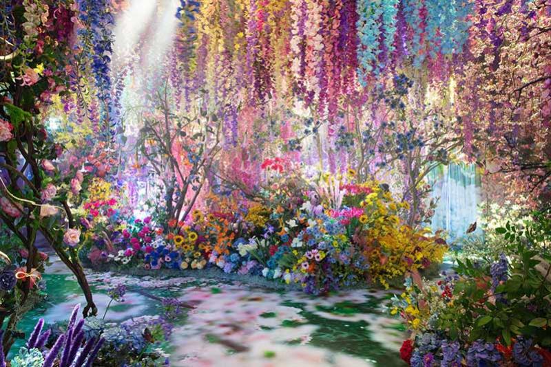 Vue de l'exposition Eternity in a Moment de Mika Ninagawa. © M. Ninagawa