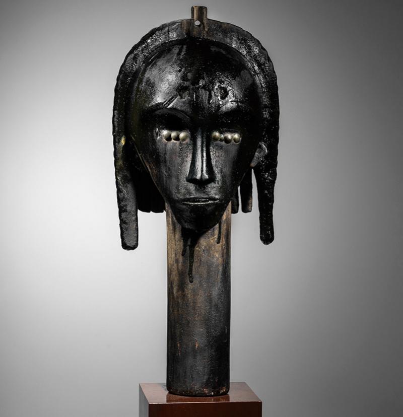 Tête de reliquaire Fang, Gabon, h. 36 cm, vendue pour 14,7 millions d'euros lors de la vente Barbier-Mueller, 6 mars 2024. © Christie's images Ltd. 2024