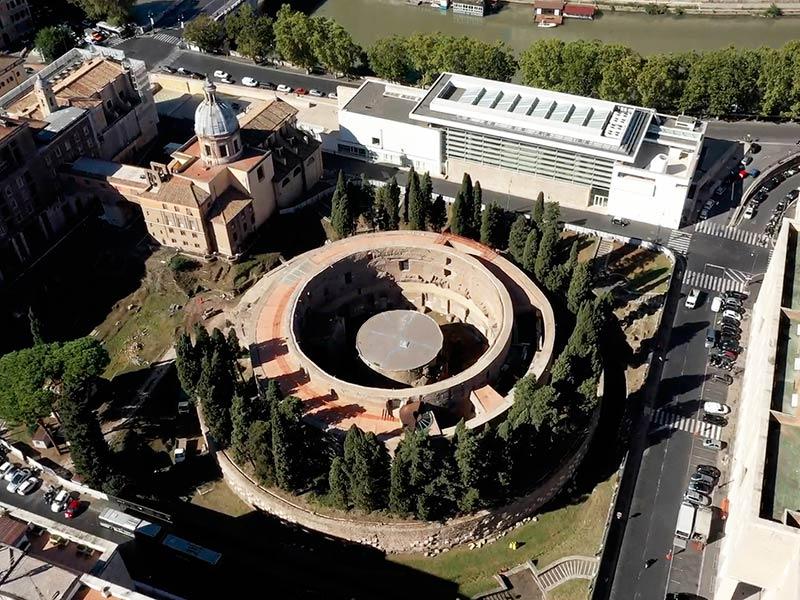 Vue aérienne du mausolée d’Auguste, Rome. © Fondation TIM