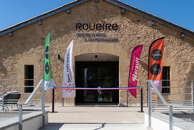 Entrée du centre d'art de Roueïre. © Melkan Bassil