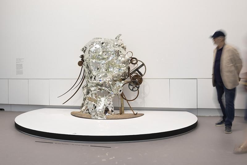 Vue de l'exposition « Niki de Saint Phalle, Jean Tinguely, Pontus Hultén » au Grand Palais, en collaboration avec le Centre Pompidou. © Centre Pompidou, Hervé Véronèse © Adagp Paris 2025