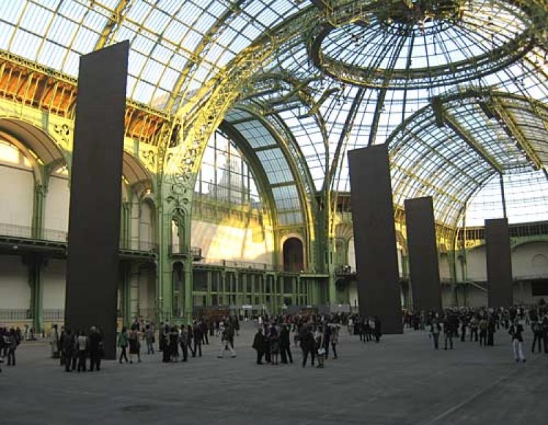 Vernissage de la Promenade de Richard Serra à Monumenta au Grand Palais en 2008 © Photo Ludovic Sanejouand  