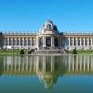 Musée royal de l'Afrique centrale à Tervuren en Belgique, conçu par l'architecte Charles Girault de 1901 à 1910 sous le règne de Léopold II (roi des Belges de 1865 à 1909) et inauguré sous Albert I (roi des Belges de 1909 à 1934)