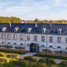 Le bâtiment réhabilité sur le site du Centre national du costume de scène et de la scénographie (CNCS) à Moulins. - Crédit : Joël Bonnard &nbsp;/ Ateliers Adeline Rispal, architectes scénographes