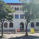 Façade rénovée de l'École supérieure d'art et de design de Grenoble (ÉSAD). - Crédit : Medhi Fahri